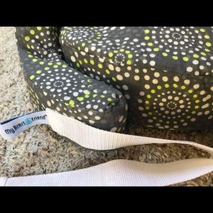 My Breast friend deluxe nursing pillow